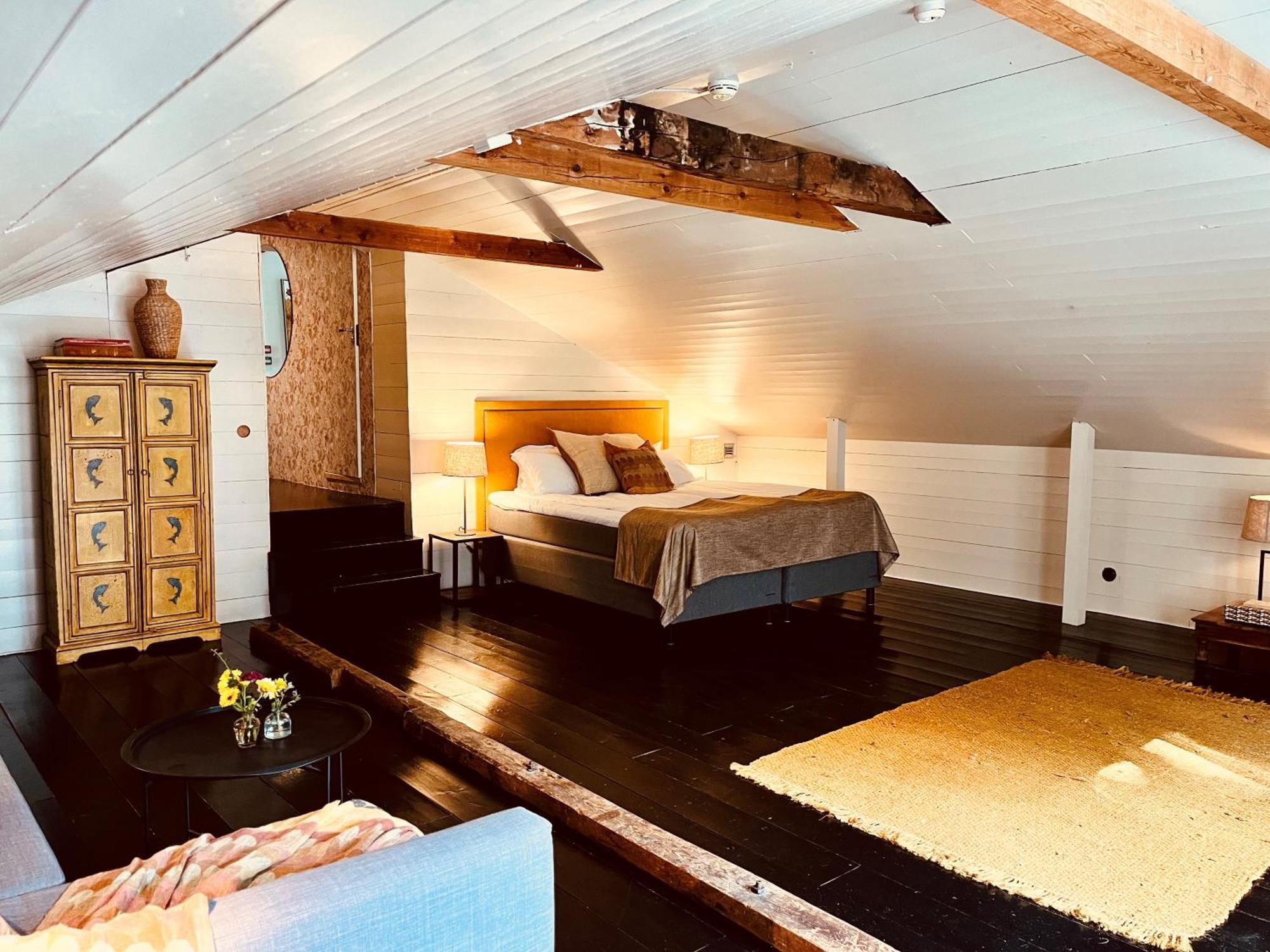 Hotel Gra Gasen Burgsvik Esterno foto